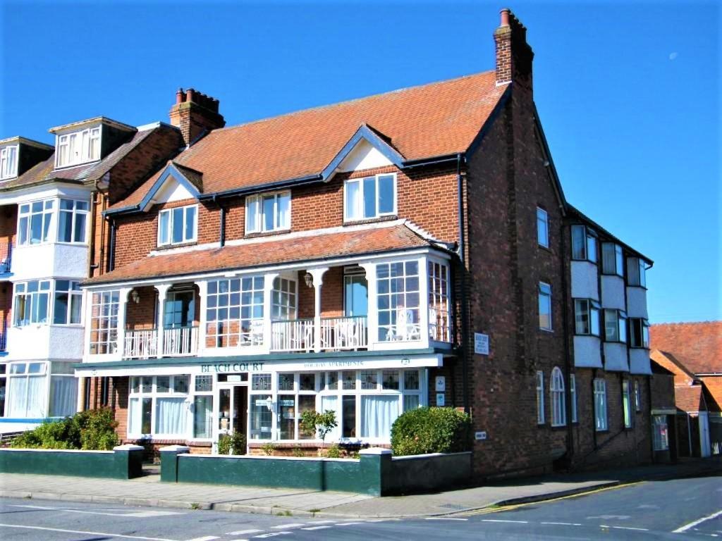 Beach Court Holiday Apartments Skegness Exterior photo