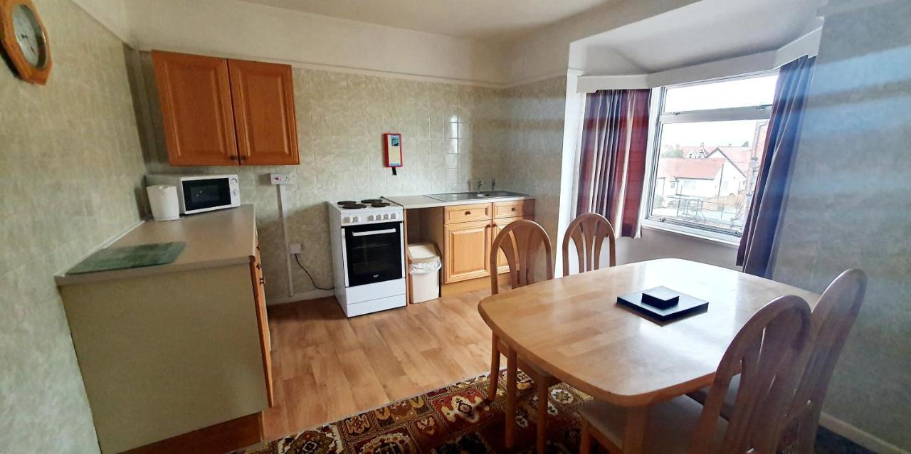 Beach Court Holiday Apartments Skegness Exterior photo